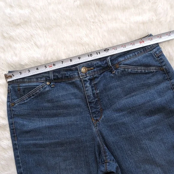 Gloria Vanderbilt Skimmer Denim Capri High Waisted Slimming Jeans Size 12 - Picture 8 of 11